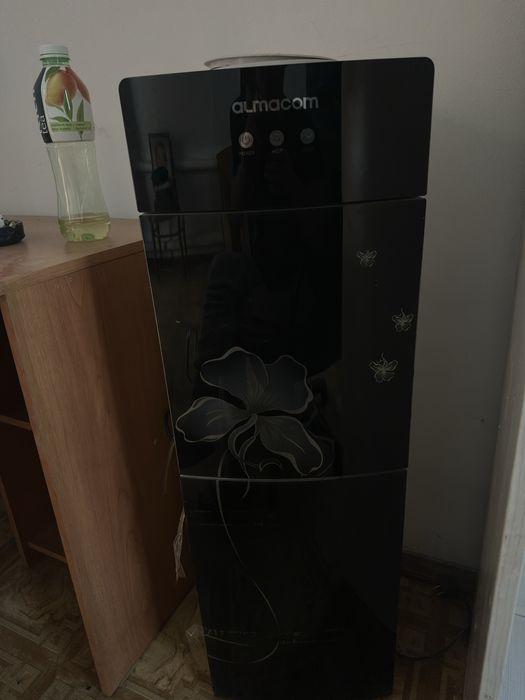 Продам диспенсер almacom
