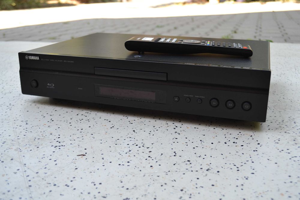Bluray player Yamaha BD S 1065 cu Telecomanda