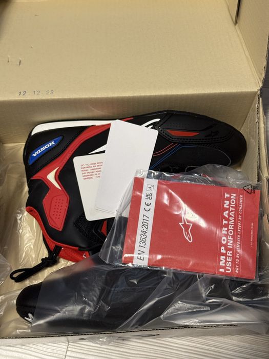 Ghete moto sport/touring Alpinestars Faster-3 Honda Edition marimea EU 43.5 NOI nefolositi nepurtati