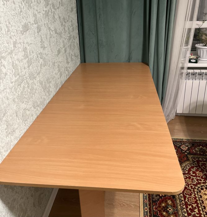 Үлкен биік үстел сатылады