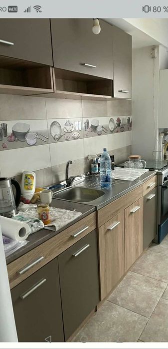 Mobila de bucatarie cu chiuveta si baterie