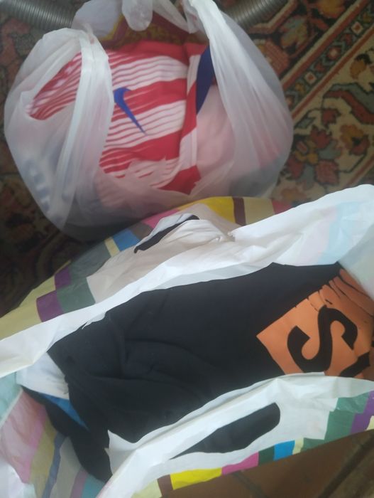 Отдам вещи на мальчика 6-9лет