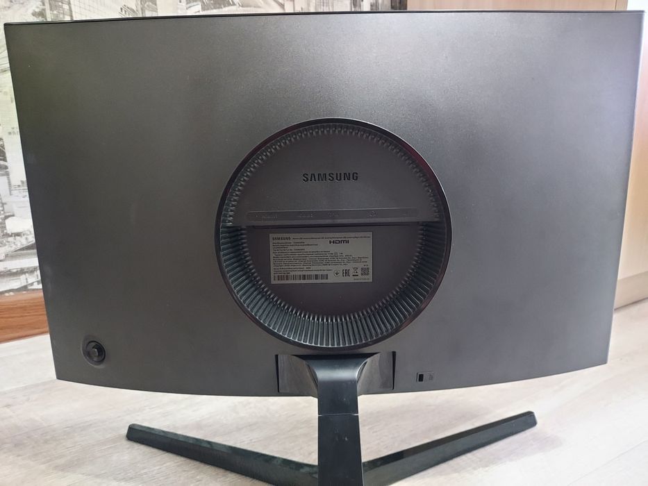 Монитор Samsung Odyssey CRG5 144hz