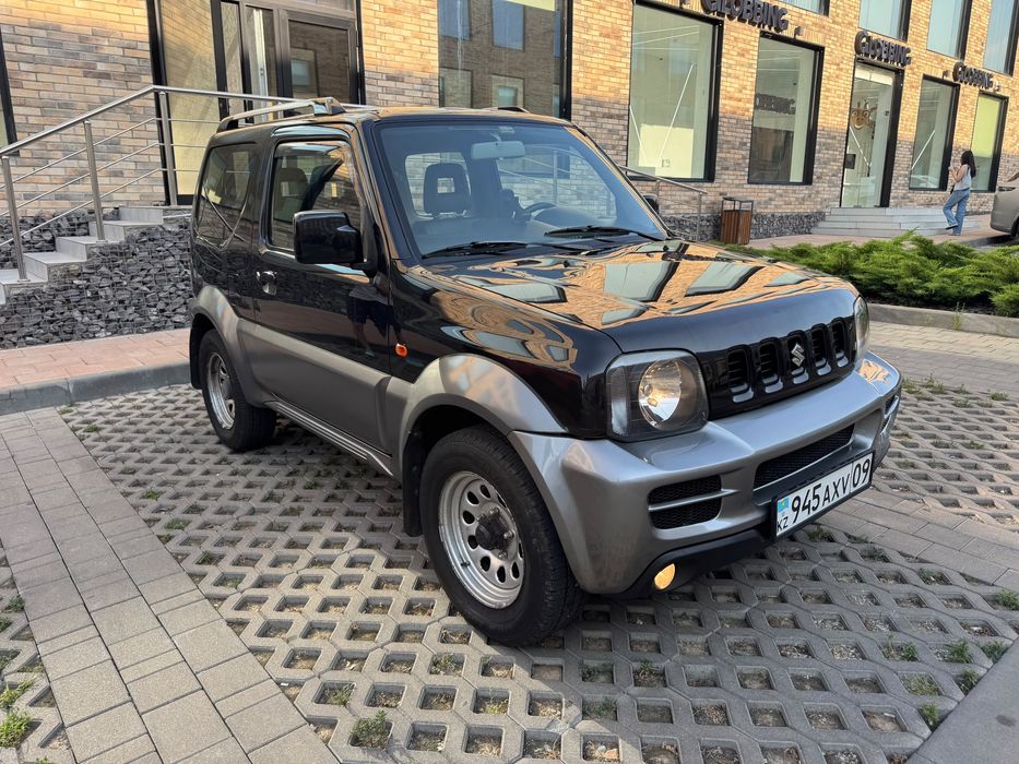 Suzuki Jimny 2011