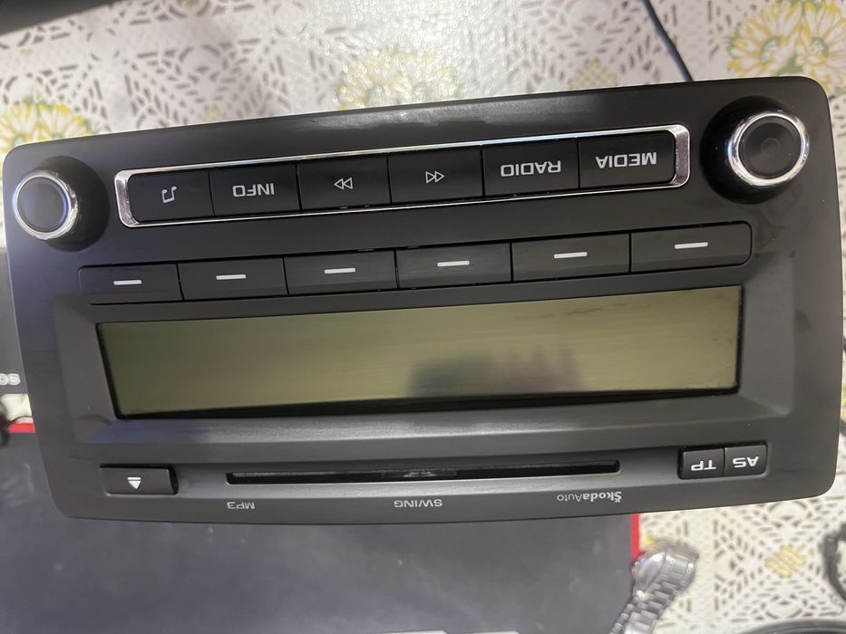 Магнитола Swing от шкода оригинал