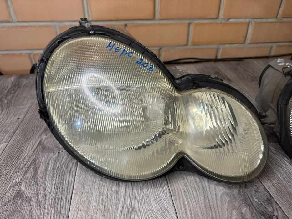 Фары на Мерседес 203clk