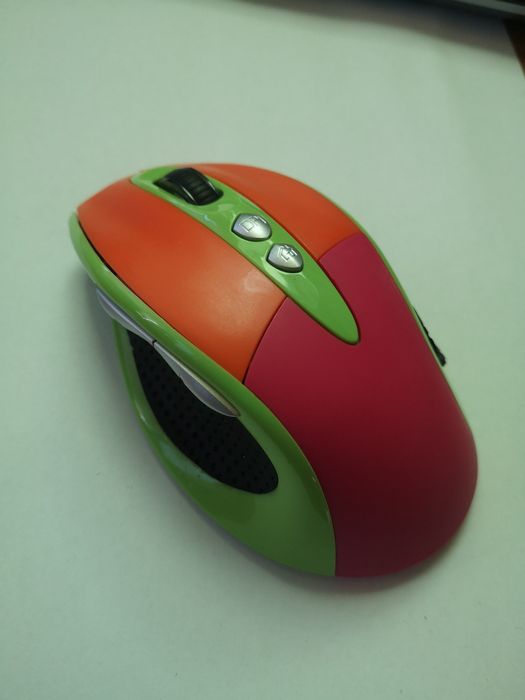Mouse Hama wireless  7 butoane: right, left click, roata, dpi
