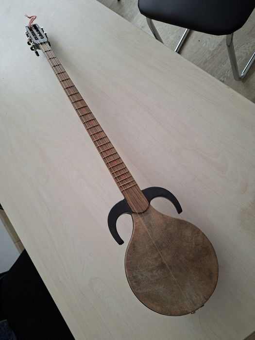 Rubob dutor g‘ijakla bor  o‘qchila uchun  usturmet