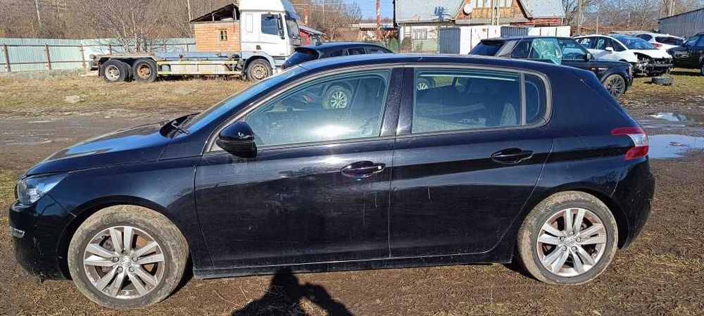 Dezmembrez Peugeot 308  1.6Hdi 2016