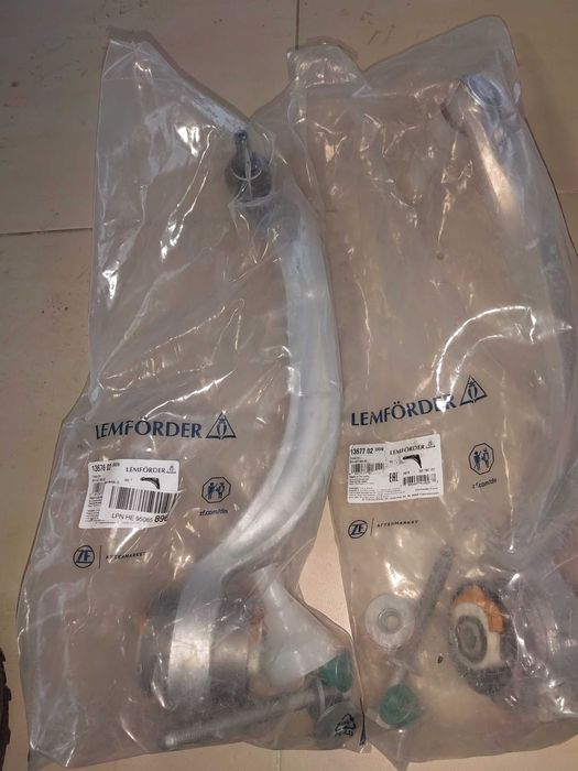 Носачи за Audi A4, A6, Vw Passat 5.5 долни Lemforder