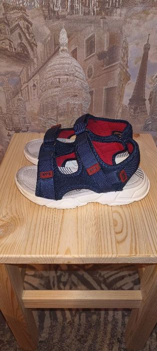 Сандалии детские