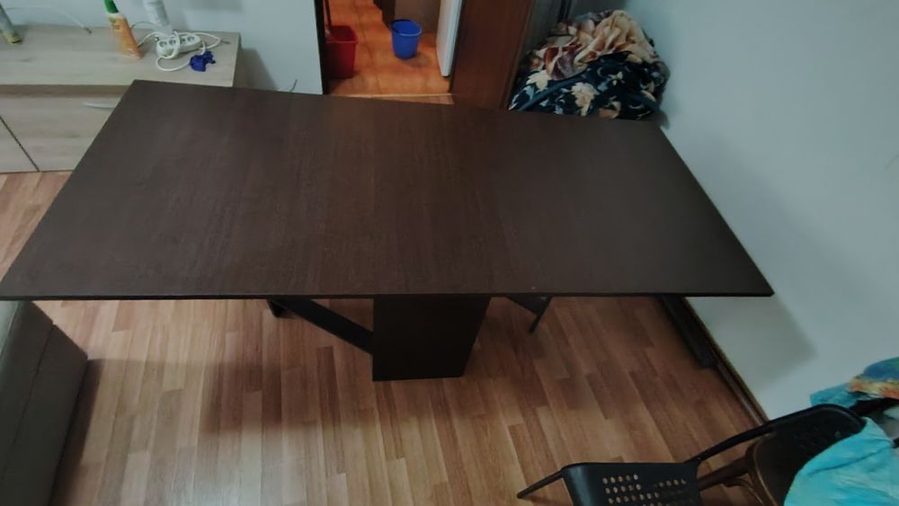 Șifonier,   masa extensibila  6 pers, rollbox pt birou.