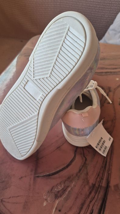 Нови обувки H&M 38 номер