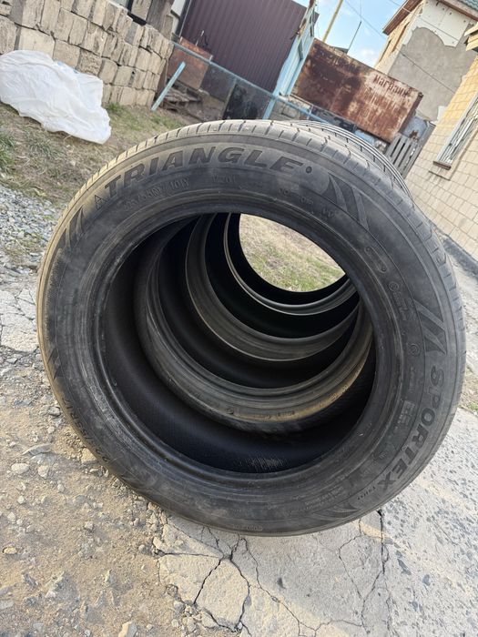 Продам комплект летней резины Triangle