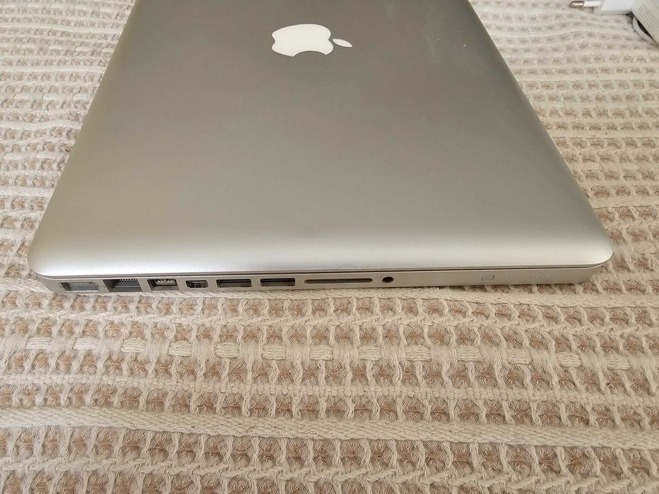 MacBook Pro 13 инча 2010 лаптоп