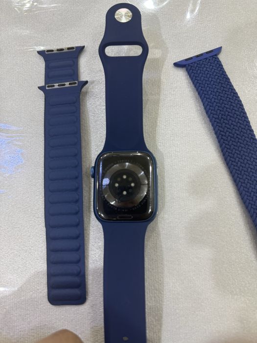 Apple Watch Series 7 в хорошем состоянии