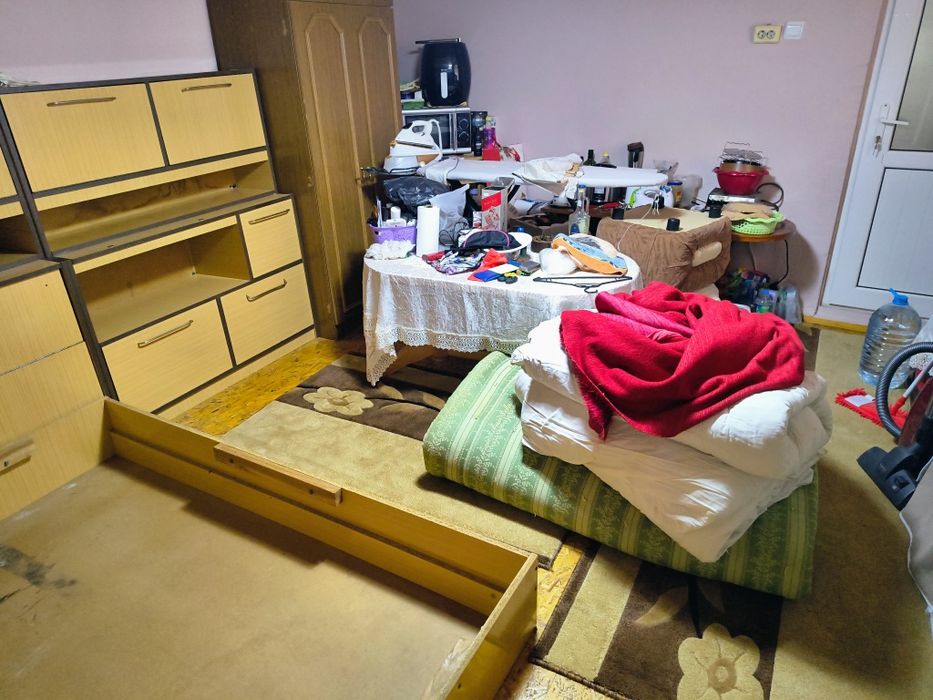 Разпродавам покъщнина