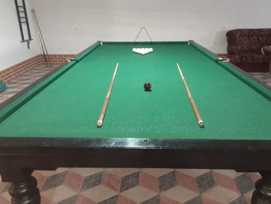 Билярд сотилади мрамир