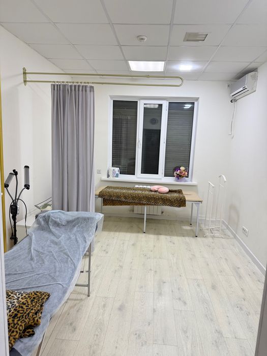 Сдается помещение 100кв м,в центре города