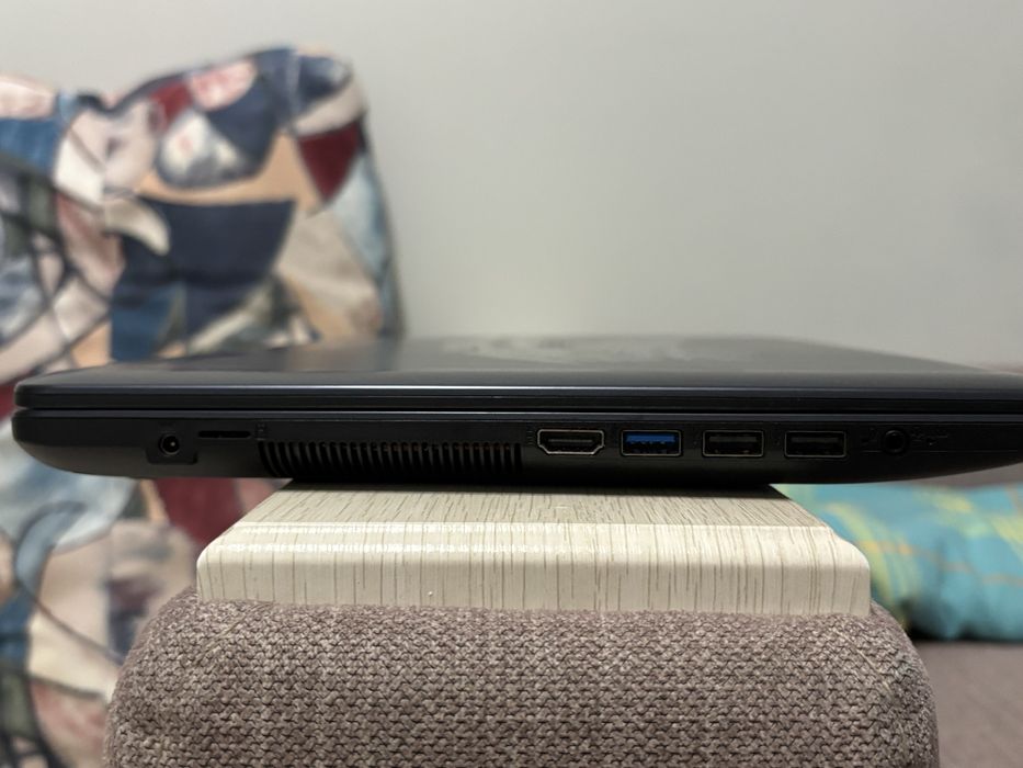 Ноутбук ASUS VivoBook