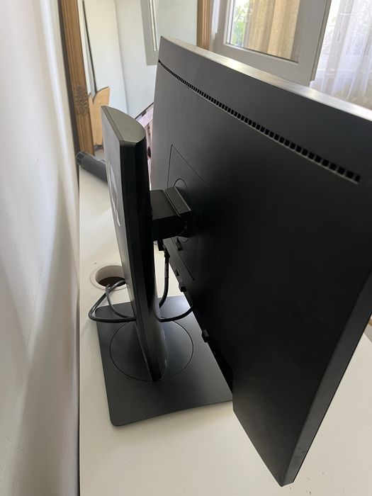 Монитор HP Z24n за дизайнер/фотограф