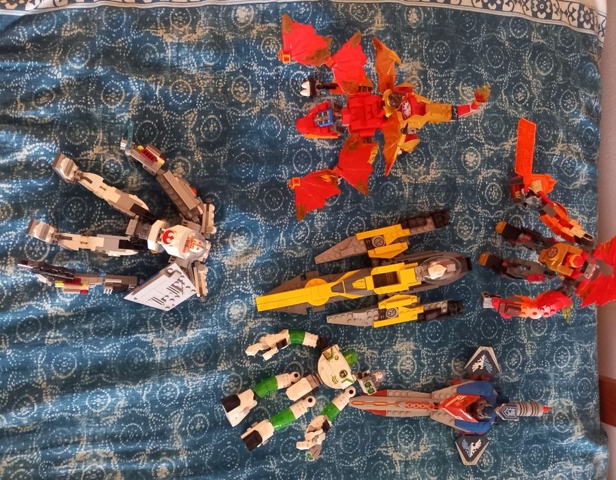Lot lego / roboti