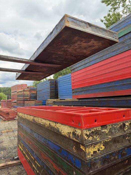 В продаже колонны универсальные 0.75 * 3.0