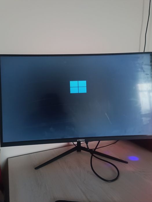 Monitor 32lik XTECH