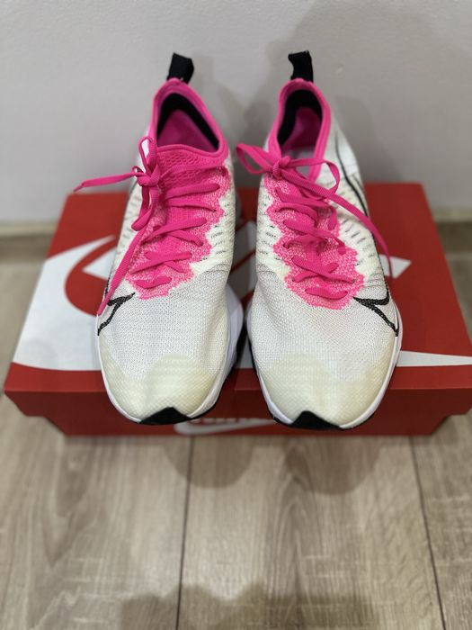 Nike Air zoom tempo running