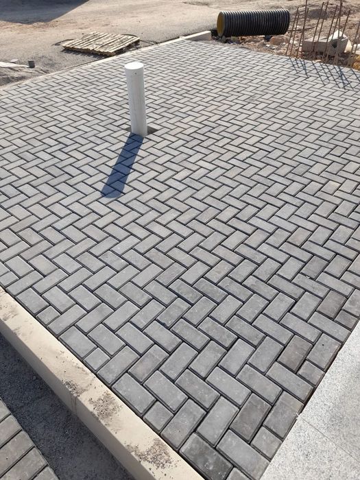 Укладка брусчатка и бордюр