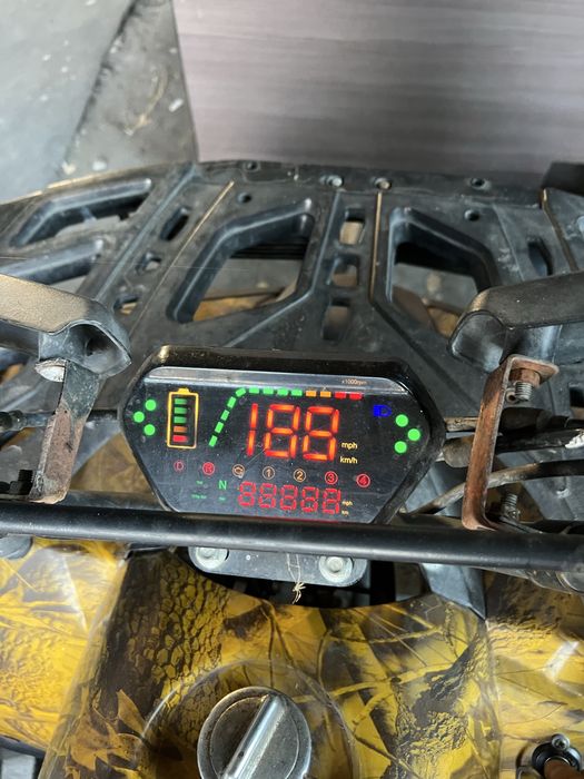 Продаю квадроцикл 125 кубов