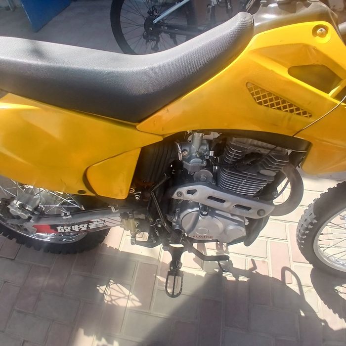 Продам эндуро мотоцикл 06