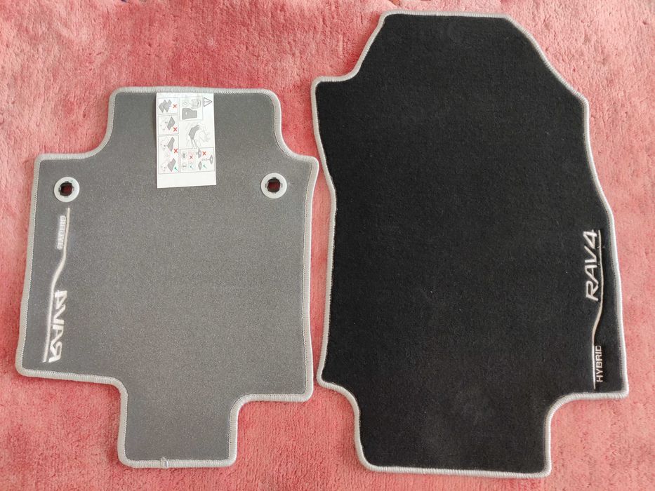 Нови оригинални мокетни стелки за тойота RAV4