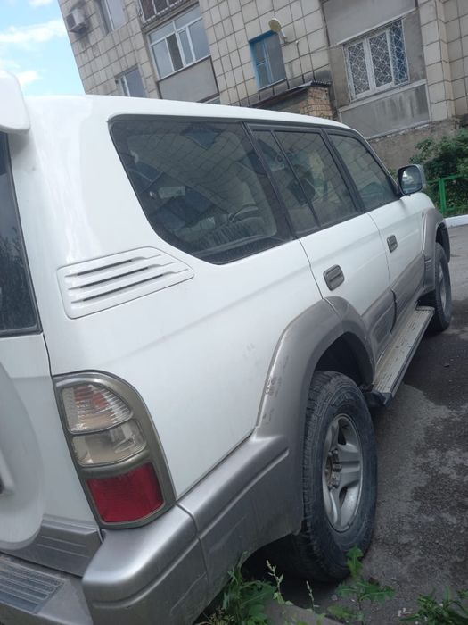 Продам тайота ланд крузер прадо