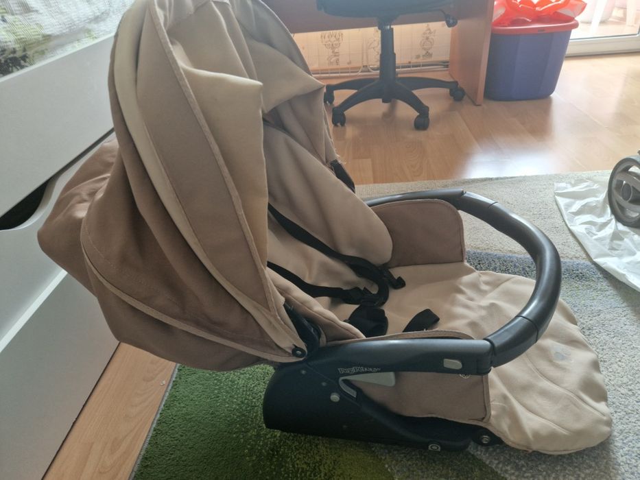 Детска количка + кош за новородено PEG Perego