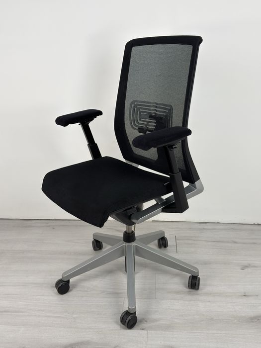 Ергономичен офис стол Hawortn Very CHAIR обзавеждане