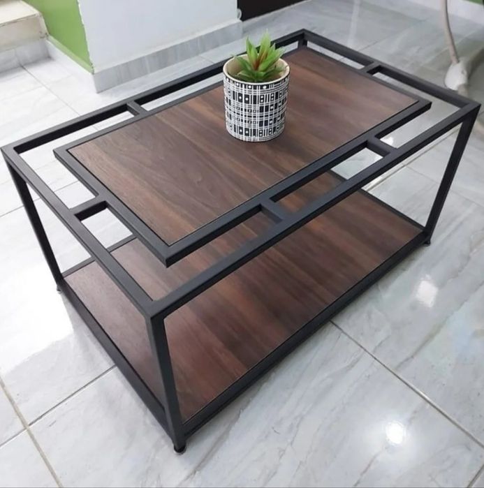 Столик журнальный