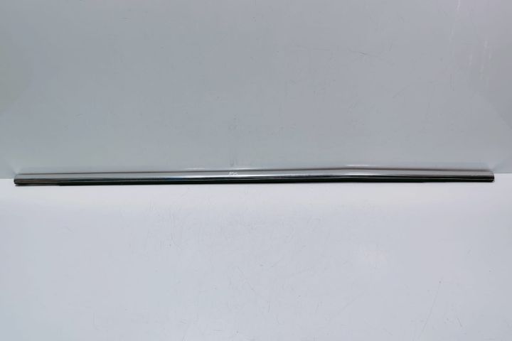 Ornament crom dreapta spate   3C9839476E Volkswagen VW Passat B7