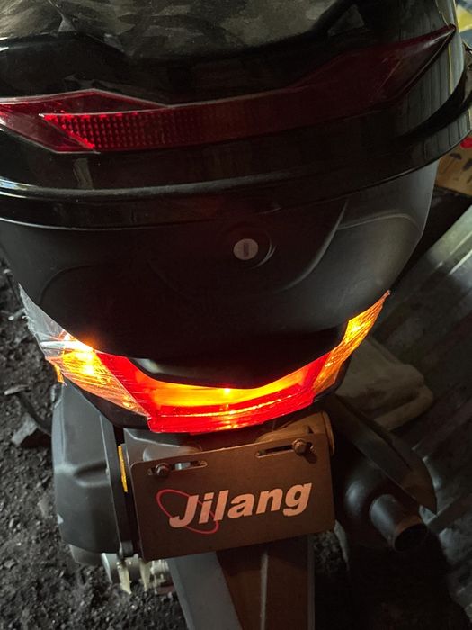 Продам мопед Jilang M8