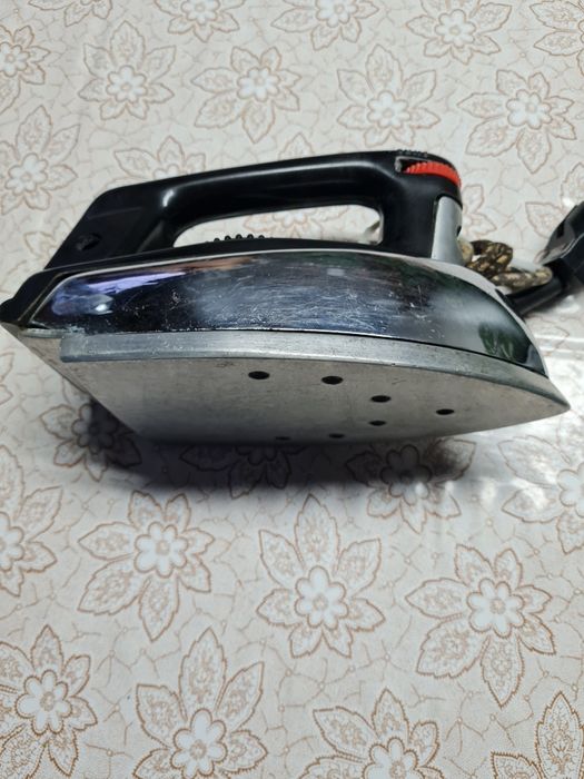 Ютия за гладене уникат