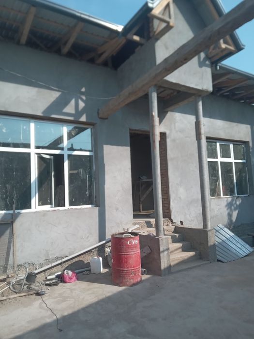 Sergili kamenterinda uy sotiladi