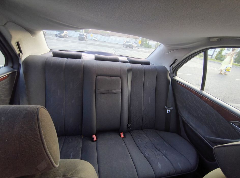 Mercedes E class w210