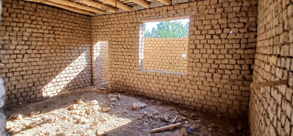 Uy sotiladi ! Pabedada