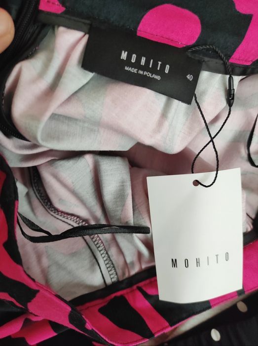 Нови цветни клоширани поли Mohito р-р 40/ 42