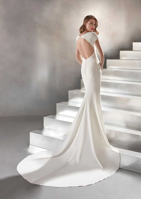 Pronovias Valeria , S-M 38