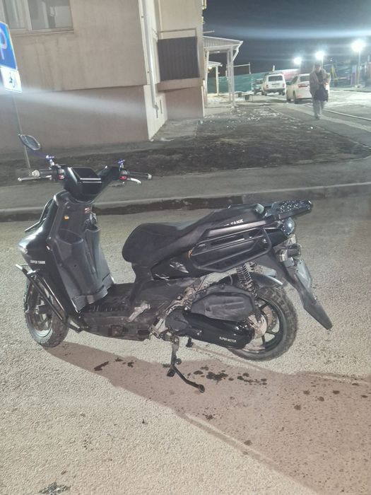 Мопед с Китая 125кубов