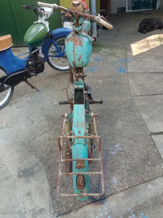 Vind motocicleta Carpați la  prețul de 1200 euro