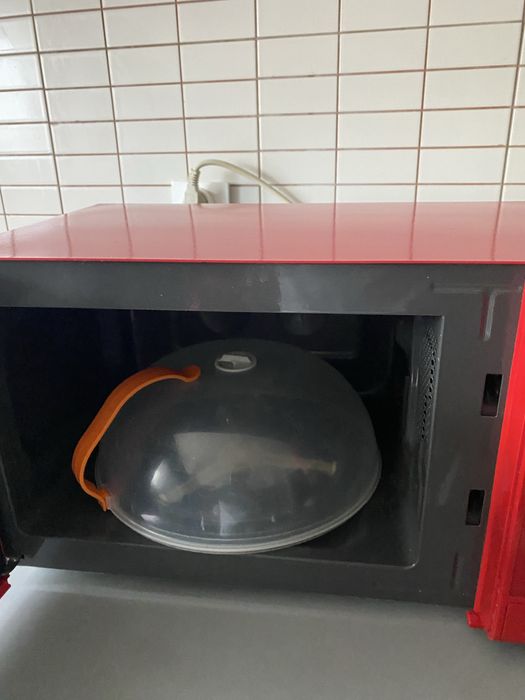 Cuptor microunde defect