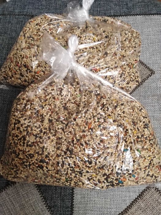 Корм для канареек.