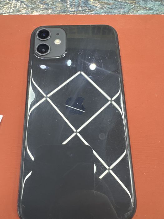 Аифон 11  128 гб феис